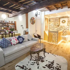 Porta Dipinta House Alta , Bergamo Italia