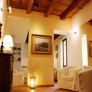 Stella Luxury , Verona Italia