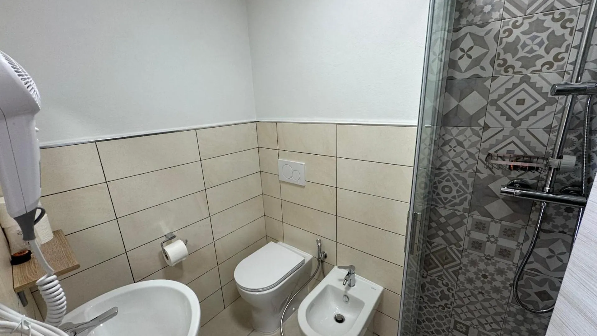 Albergo La Villa Abetone 2*,  Italy